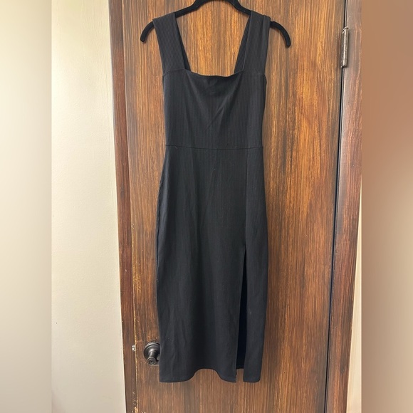 REFORMATION Cassi Knit Midi Dress (D9) - Picture 7 of 10